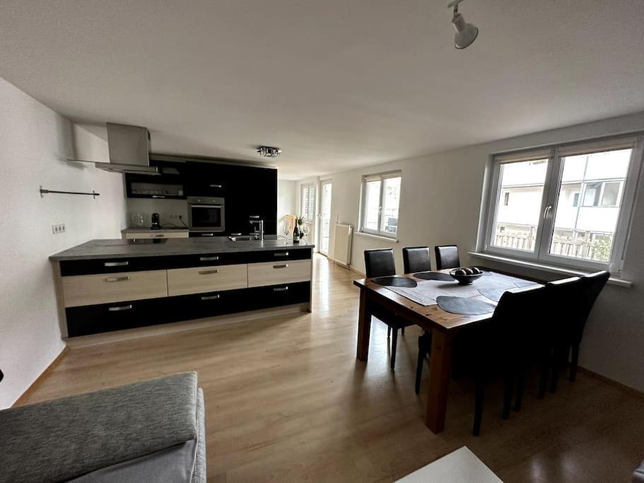 Maisonette-Apartment Mit Grosser Terrasse Im Zentrum Von Bregenz Ngoại thất bức ảnh